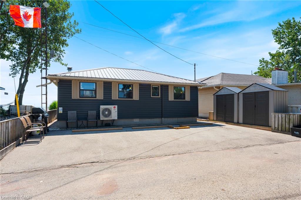7 Woodstock Avenue Property Photo 4