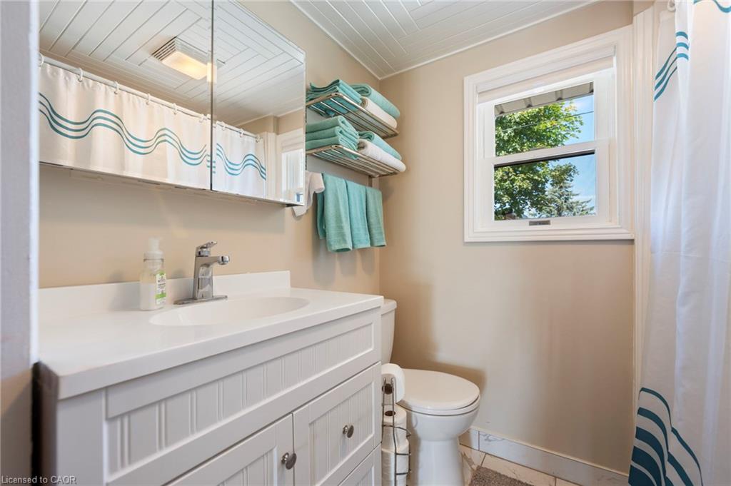 7 Woodstock Avenue Property Photo 21