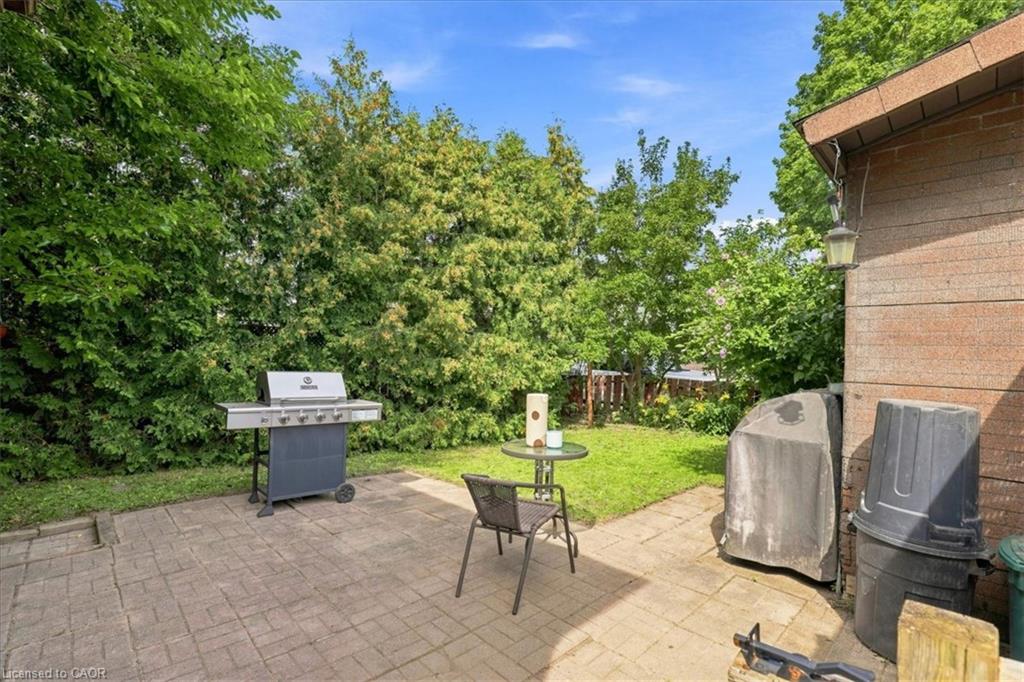 406 Duke Street W Property Photo 28