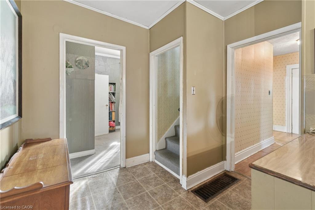 53 Capron Street Property Photo 8