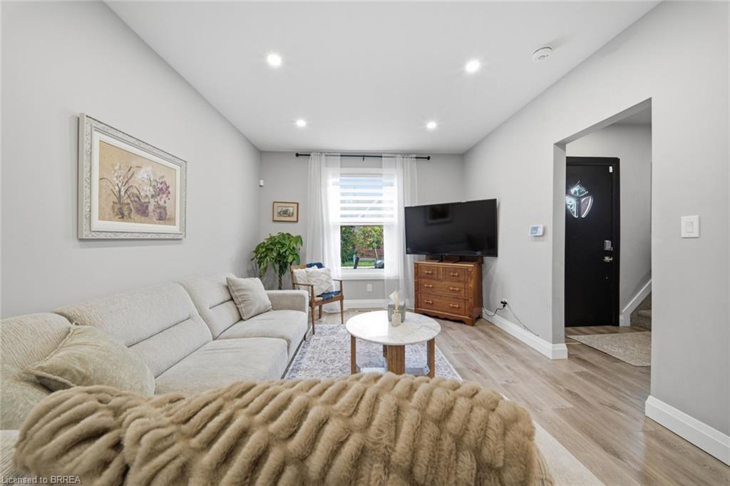 14 Allenby Avenue Property Photo 6