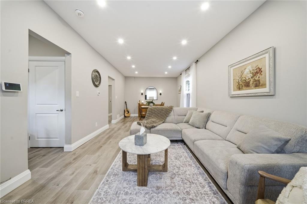 14 Allenby Avenue Property Photo 10