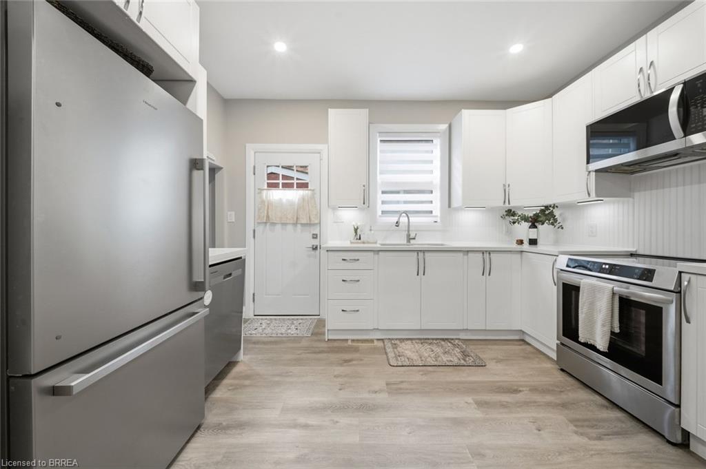 14 Allenby Avenue Property Photo 13