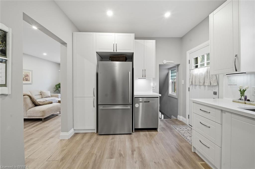 14 Allenby Avenue Property Photo 16
