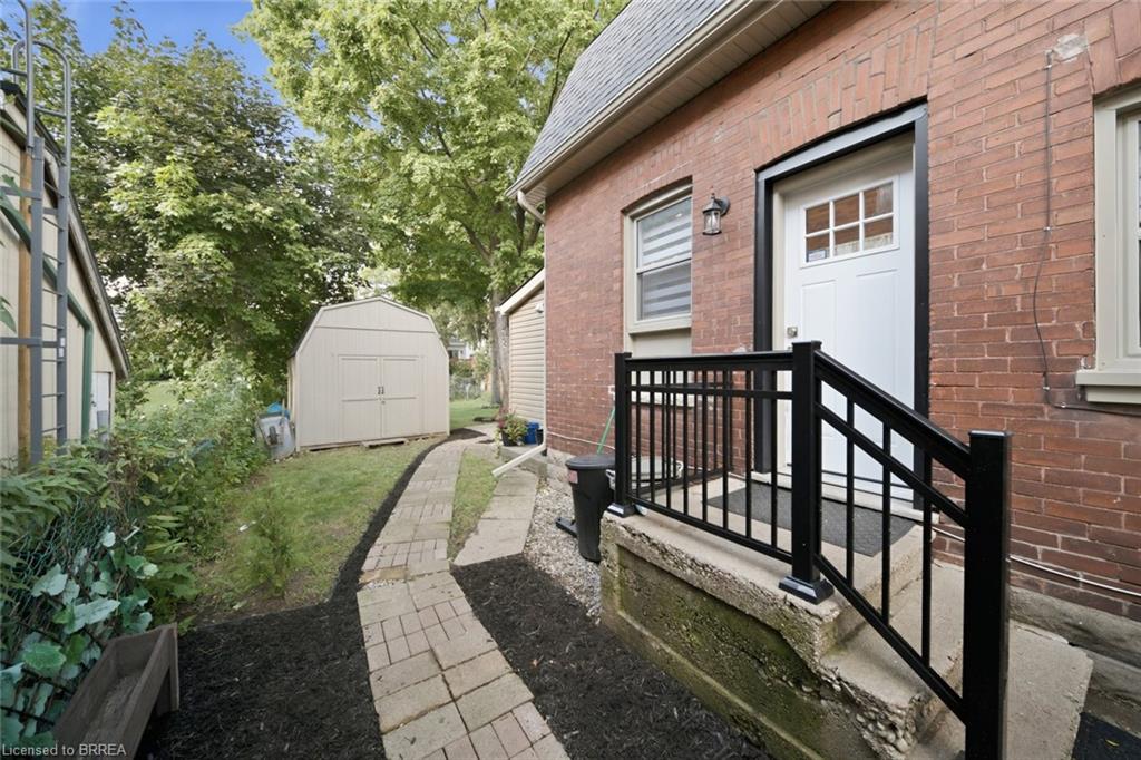 14 Allenby Avenue Property Photo 28
