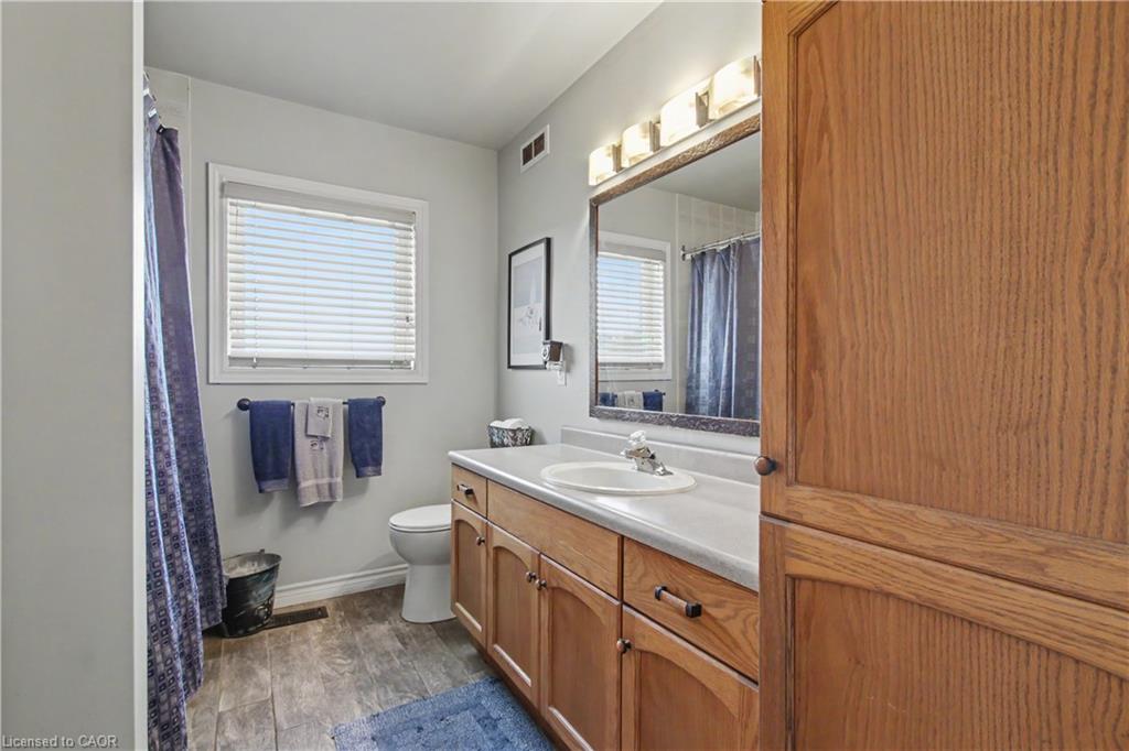 5030 Blackheath Road Property Photo 17