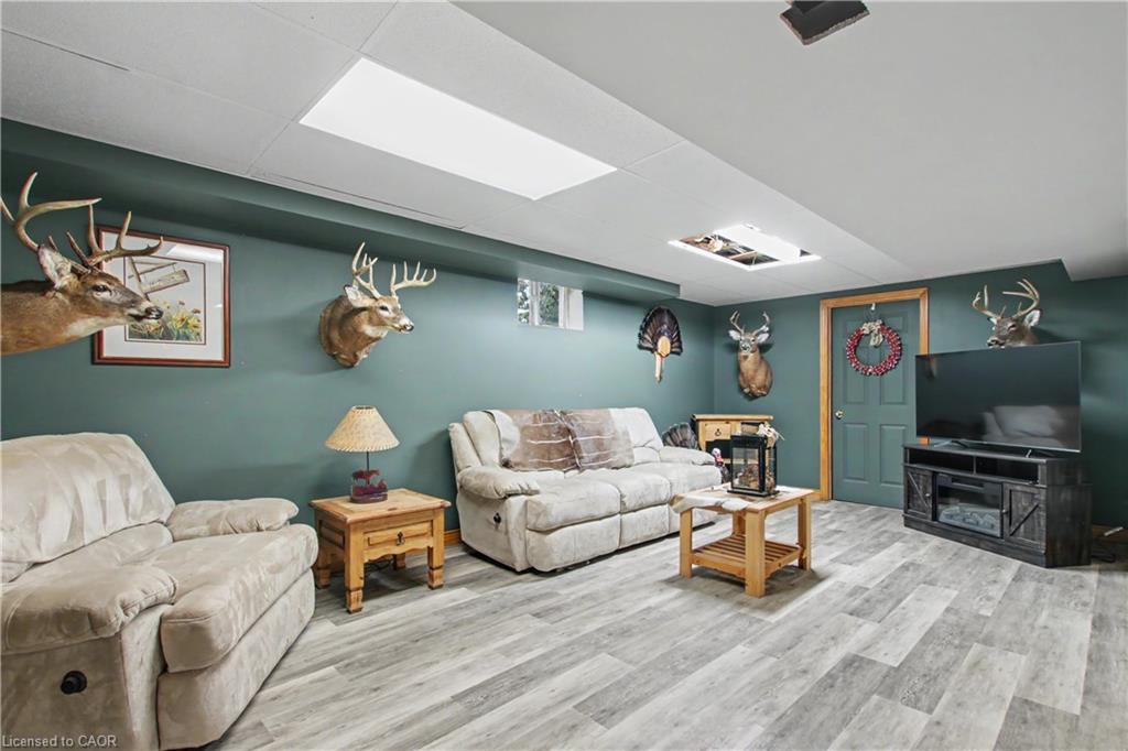 5030 Blackheath Road Property Photo 19
