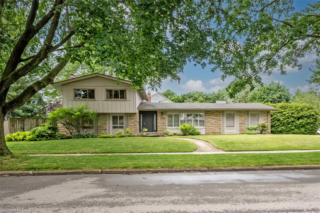 280 Penn Drive Property Photo 2