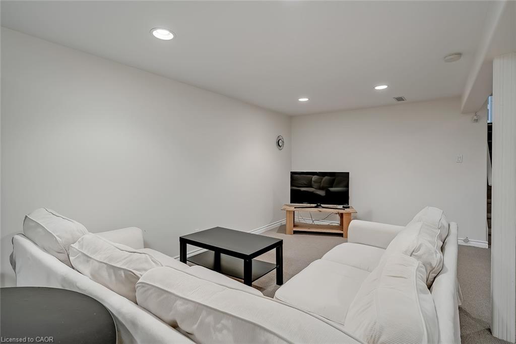 280 Penn Drive Property Photo 30