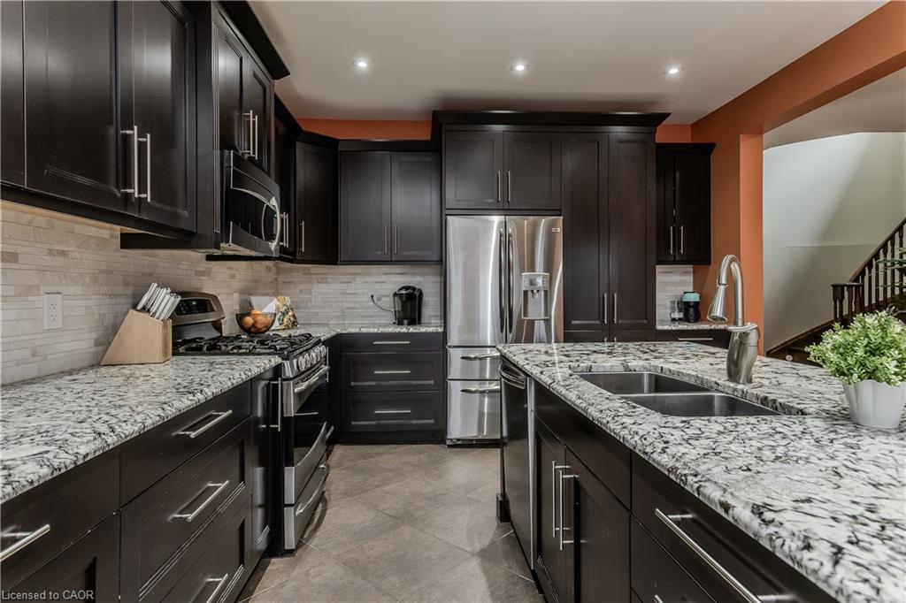 24 Newcastle Court Property Photo 8