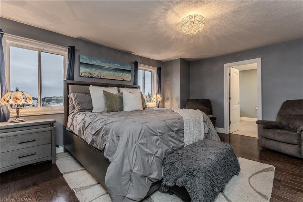 24 Newcastle Court Property Photo 15