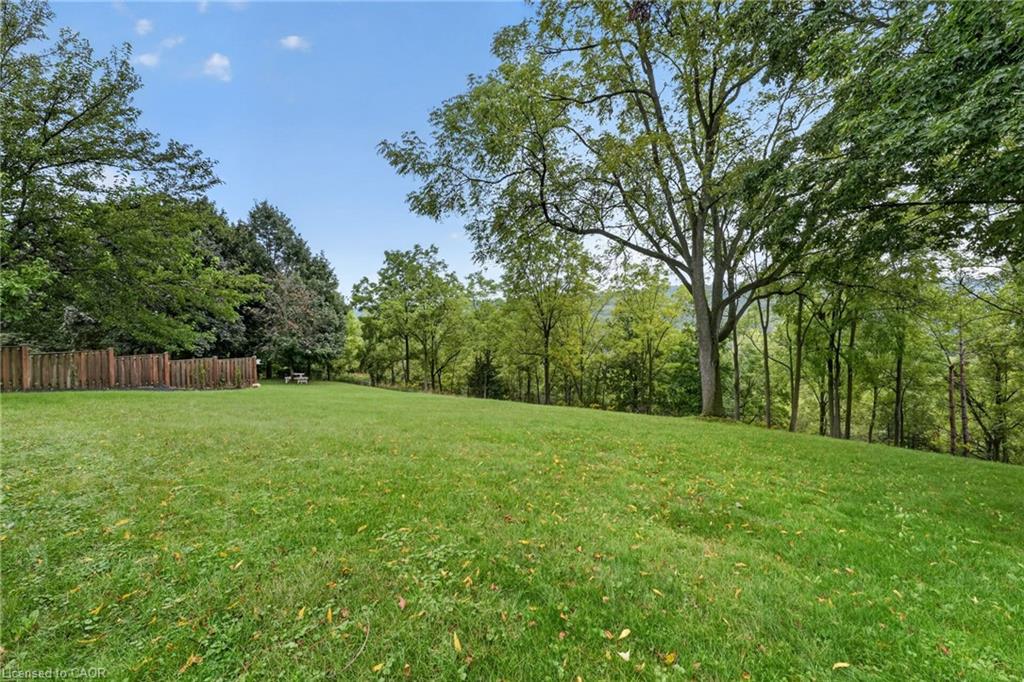 16 Elk Street Property Photo 3
