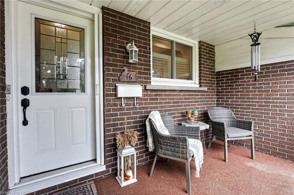 16 Elk Street Property Photo 7