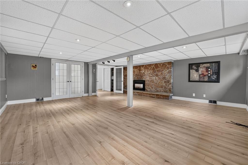 16 Elk Street Property Photo 30