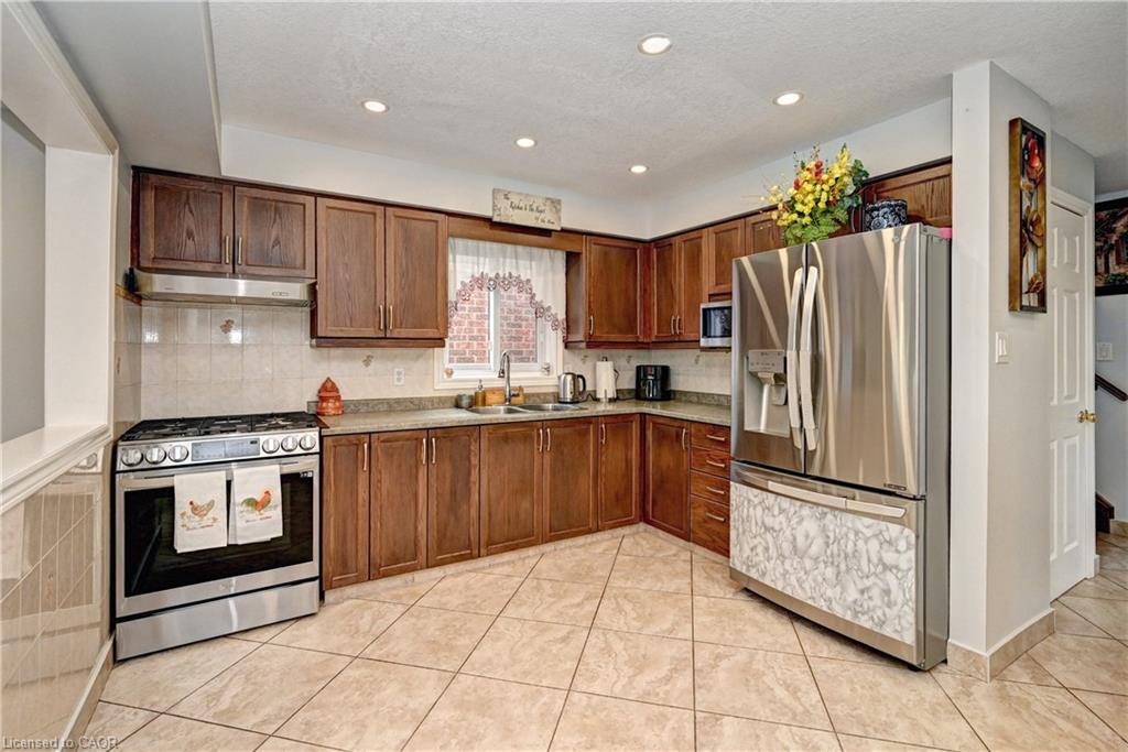 447 Hidden Creek Drive Property Photo 8