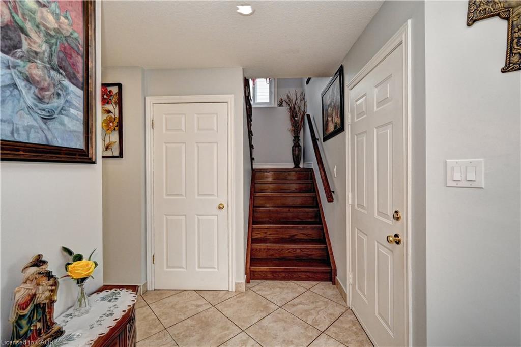 447 Hidden Creek Drive Property Photo 16