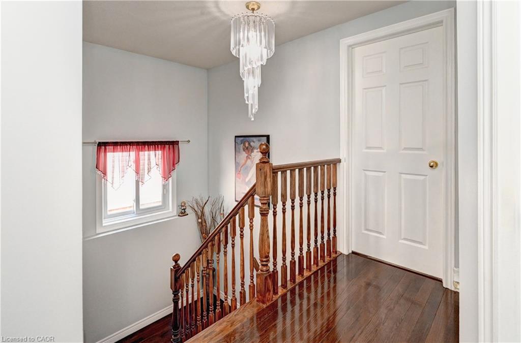 447 Hidden Creek Drive Property Photo 18