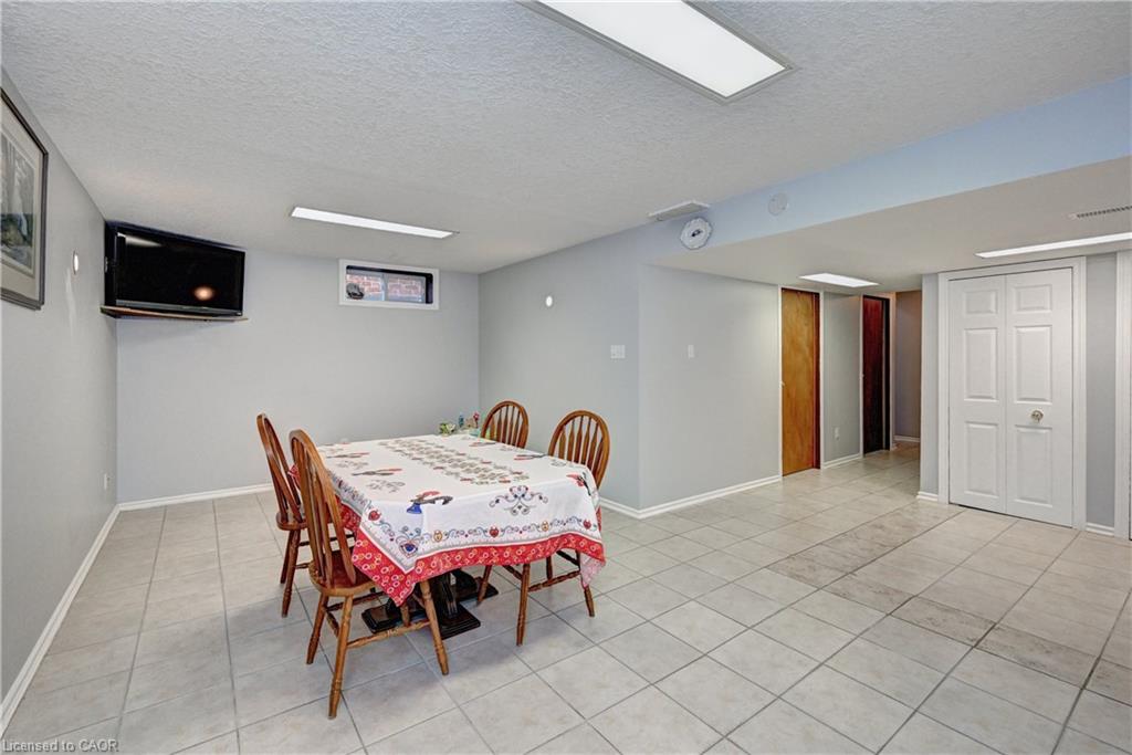 447 Hidden Creek Drive Property Photo 31