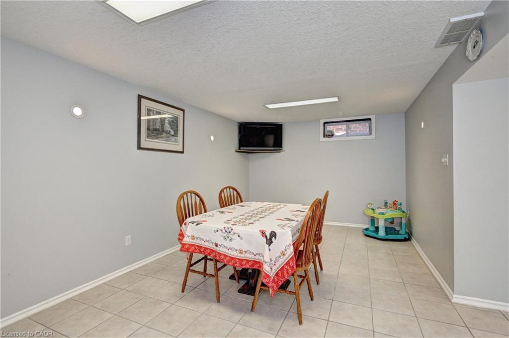 447 Hidden Creek Drive Property Photo 32