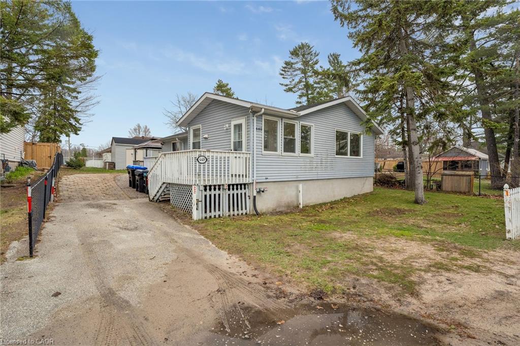 449 Mosley Street Property Photo 1
