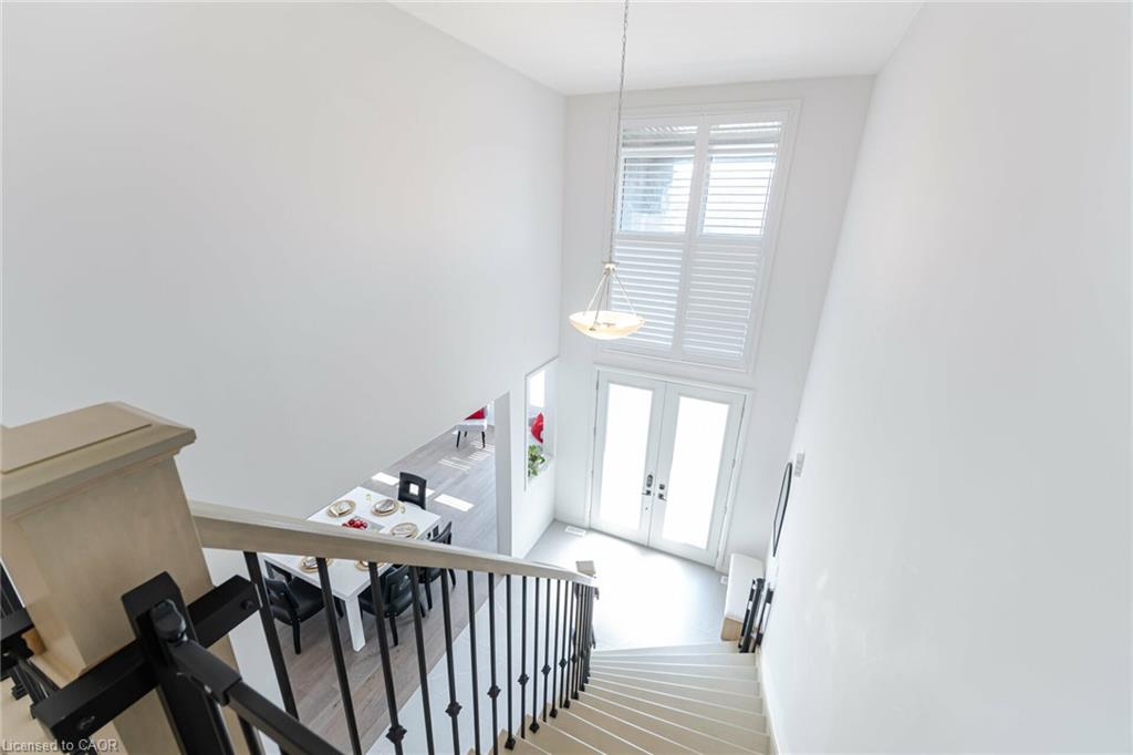 127 Court Drive Property Photo 8