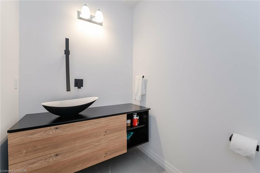 127 Court Drive Property Photo 23