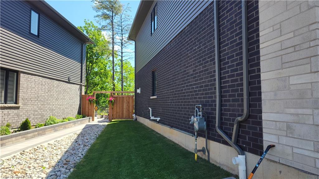 127 Court Drive Property Photo 40