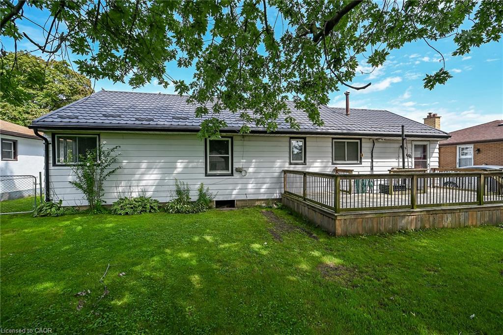316 Fairview Avenue W Property Photo 4