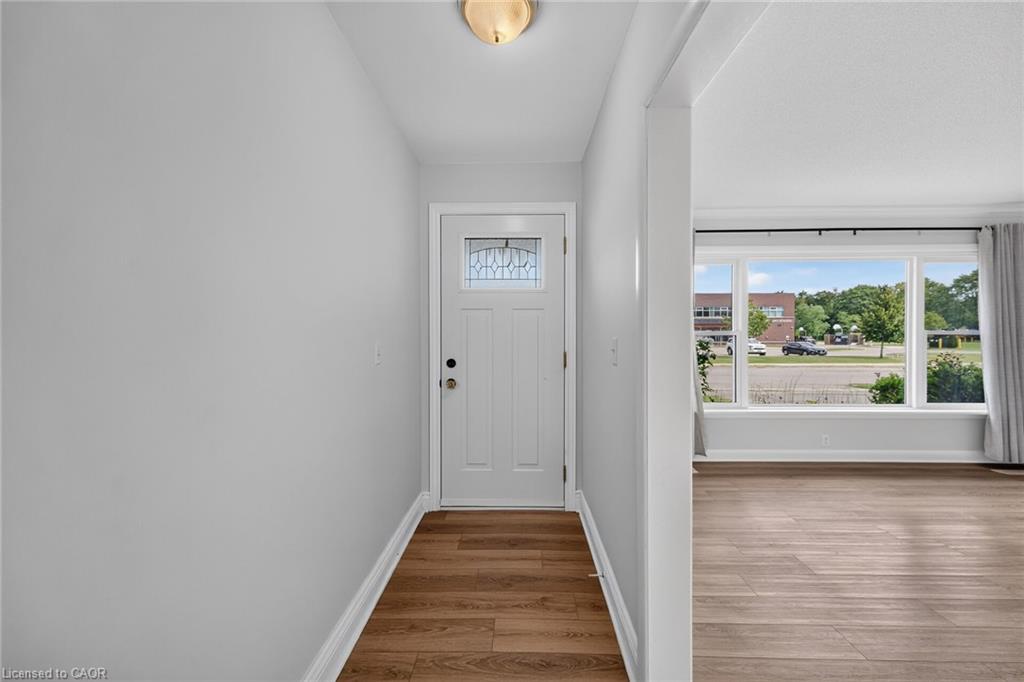 316 Fairview Avenue W Property Photo 6