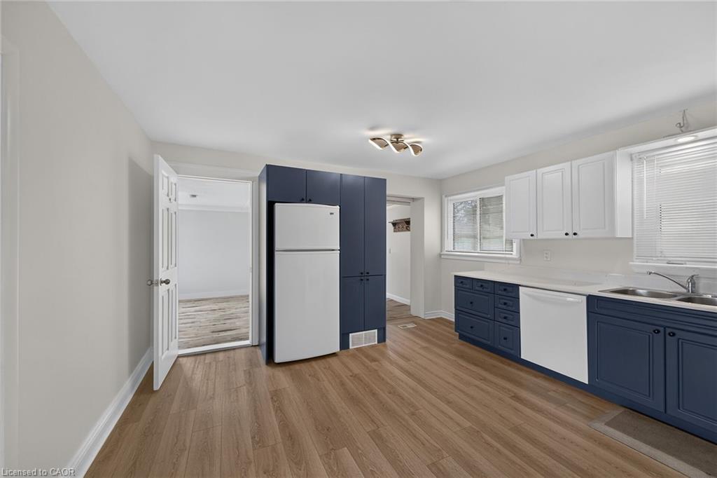 316 Fairview Avenue W Property Photo 13