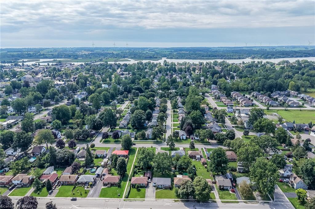 316 Fairview Avenue W Property Photo 43