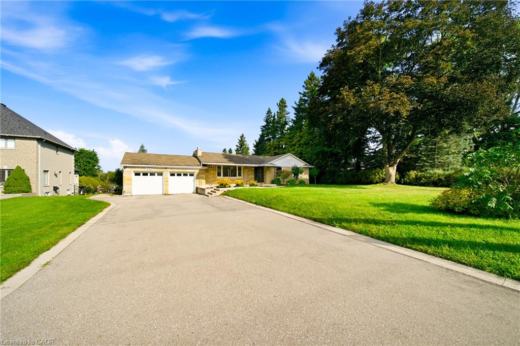 435 Parkside Drive Property Photo 3