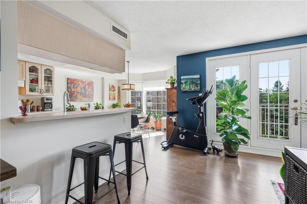 302-216a Plains Road W Property Photo 12