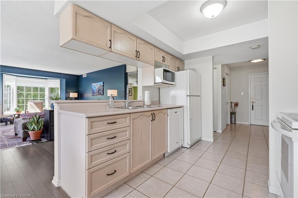 302-216a Plains Road W Property Photo 19