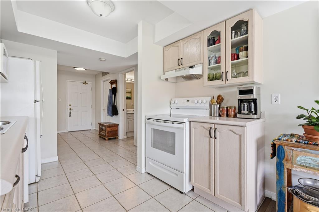 302-216a Plains Road W Property Photo 20