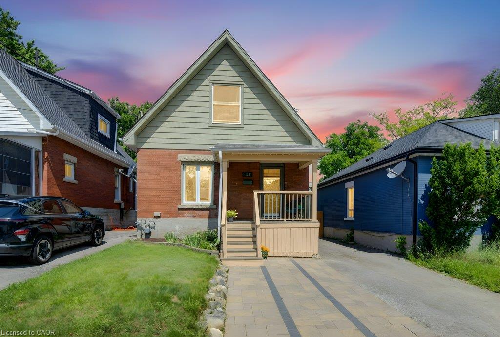 271 London Road W Property Photo 1