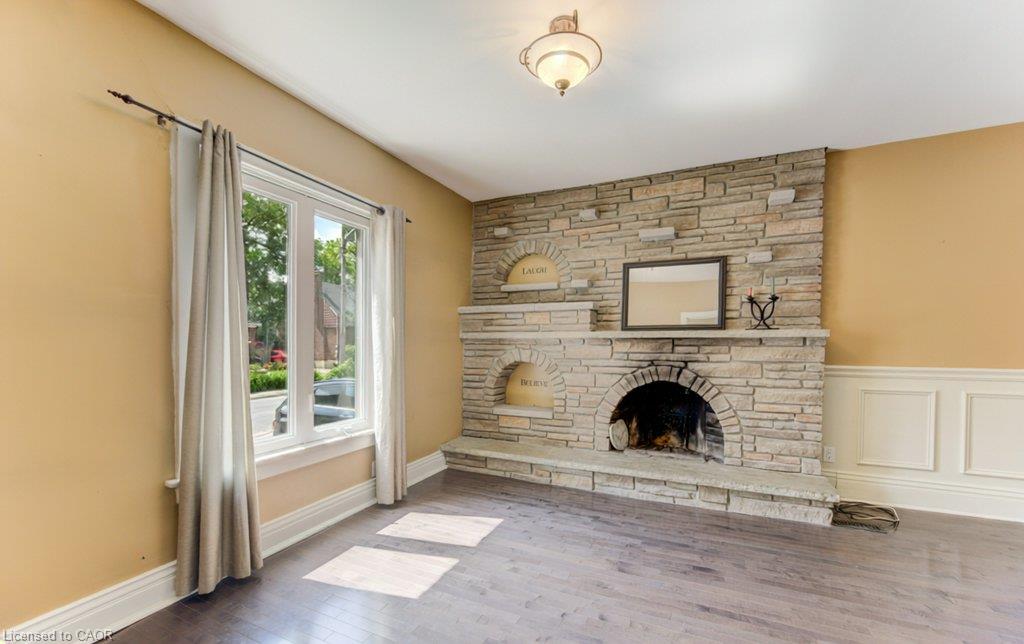 271 London Road W Property Photo 6