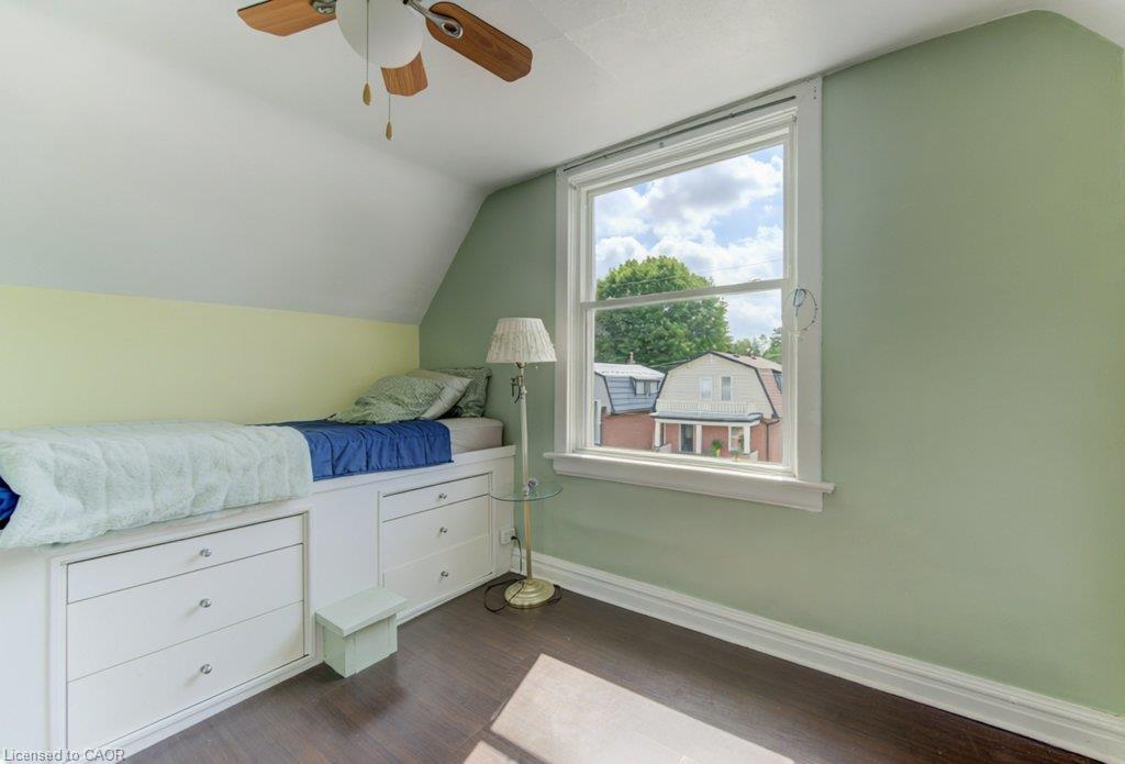 271 London Road W Property Photo 27