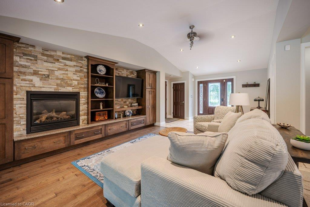1376 Cedar Creek Road Property Photo 6