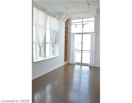 328-410 King Street W Property Photo 8