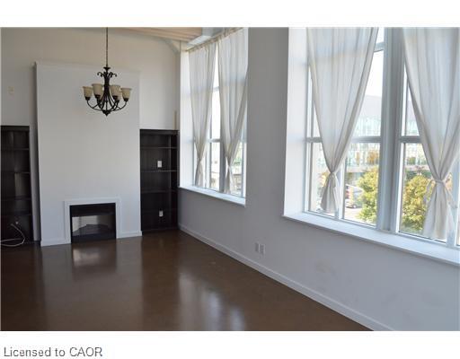 328-410 King Street W Property Photo 9