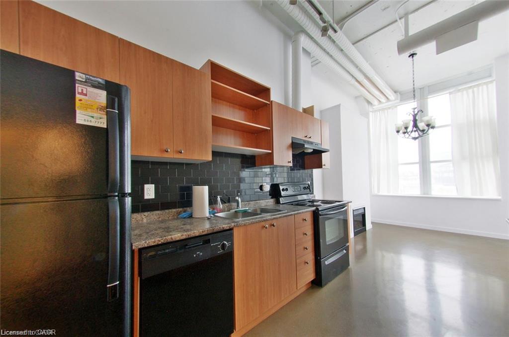 328-410 King Street W Property Photo 15