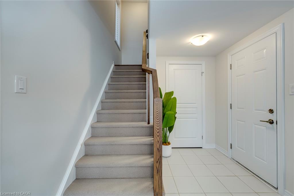 393 Grantham Common Property Photo 6
