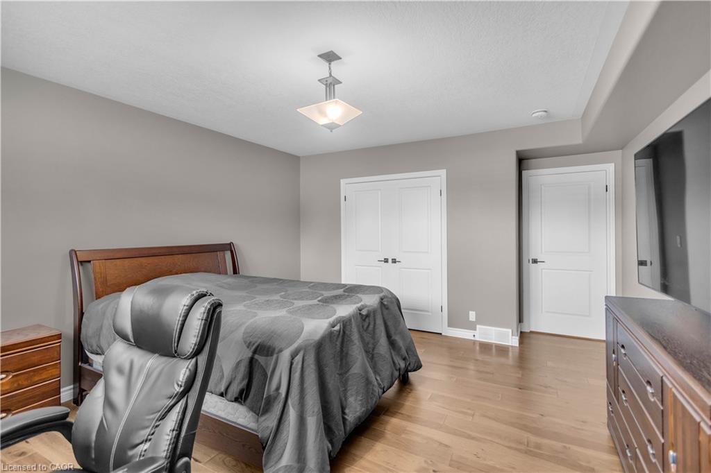 1410 Thompson Road E Property Photo 42