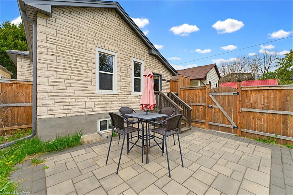 25 Beverly Street Property Photo 16