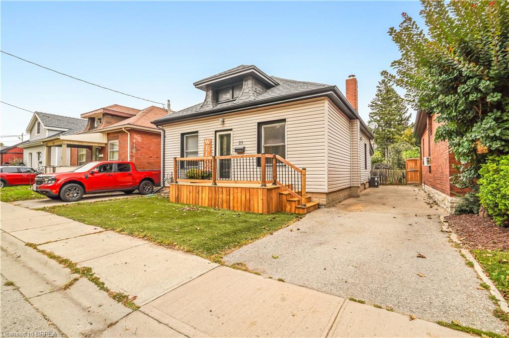 25 Alonzo Street Property Photo 3