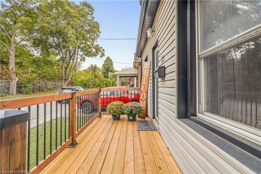 25 Alonzo Street Property Photo 4
