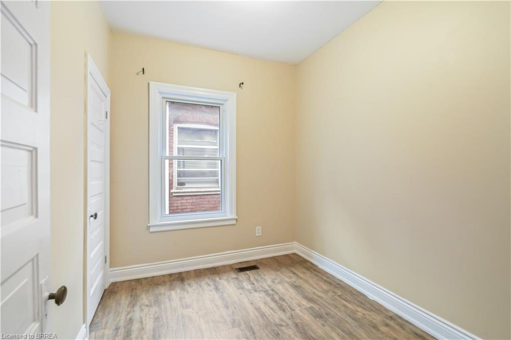 25 Alonzo Street Property Photo 18