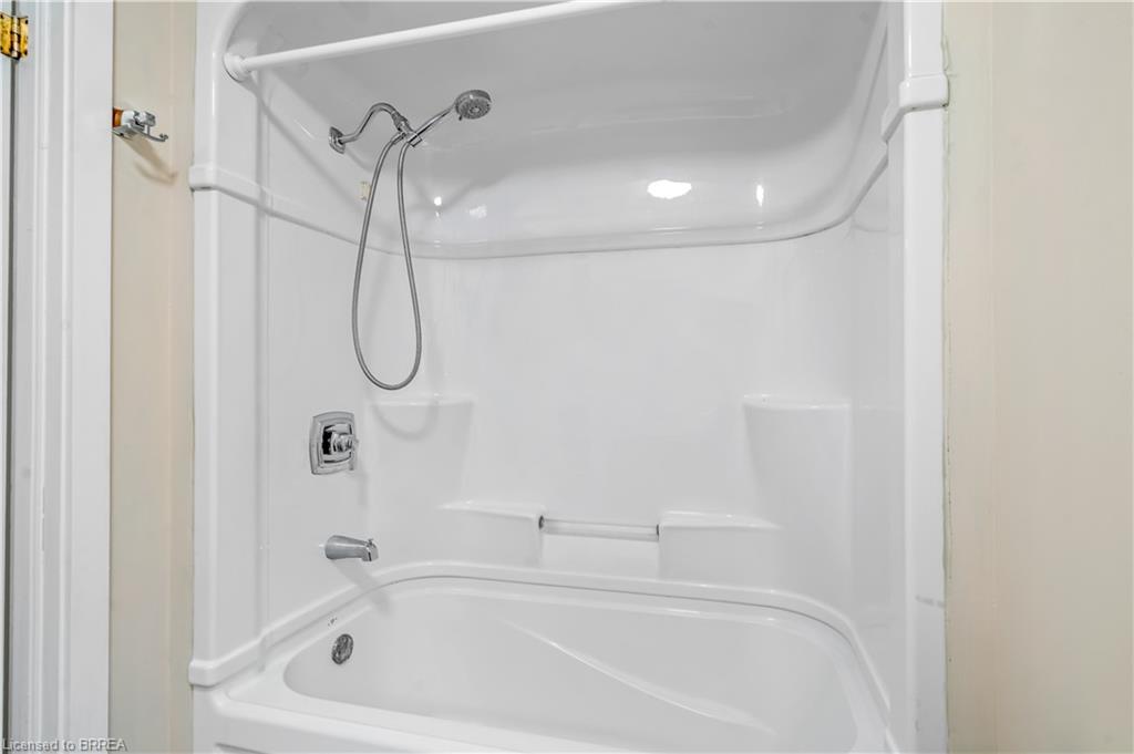 25 Alonzo Street Property Photo 28