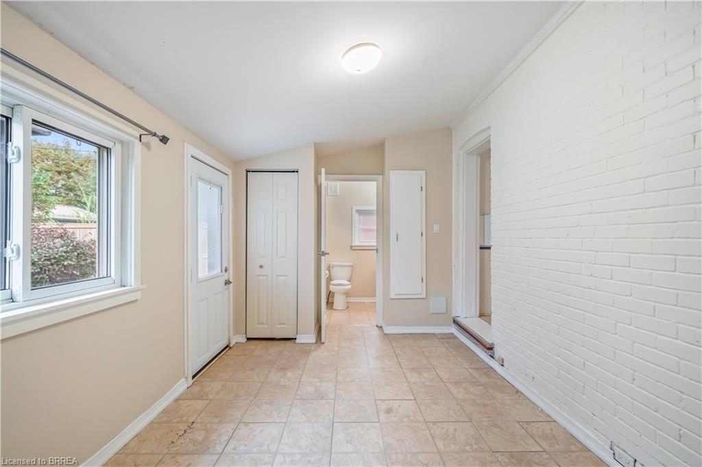 25 Alonzo Street Property Photo 30